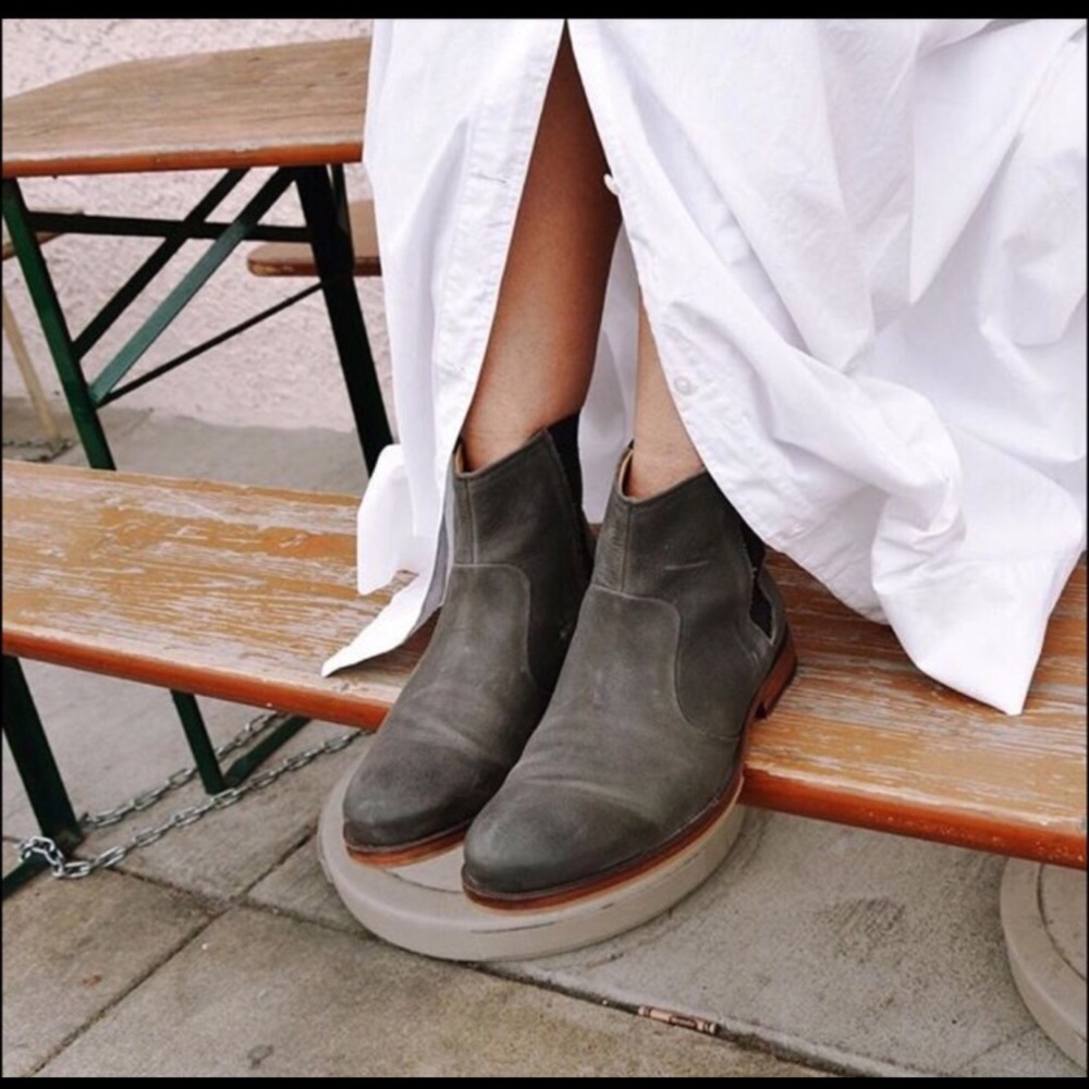 J. Shoes Chelsea boots size 6.5 so cute!